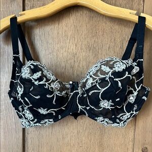 Felina Elegant Black and White Lace Bra